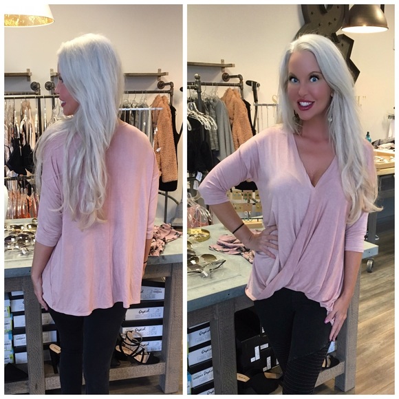 💕LAST 1! V Neck Surplice Jersey Knit Top! - Picture 2 of 3